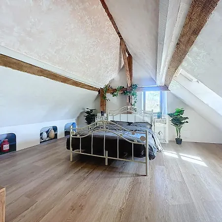 Charming Terrace And Parking