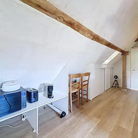 Charming Terrace And Parking