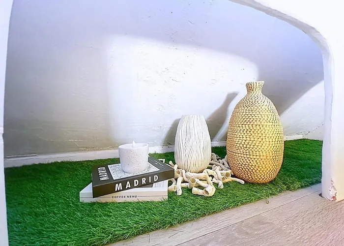 Charming Terrace And Parking Apartment *