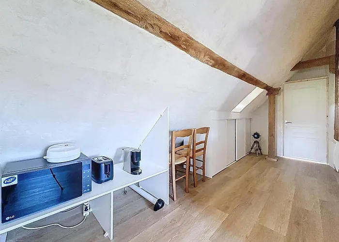 Charming Terrace And Parking